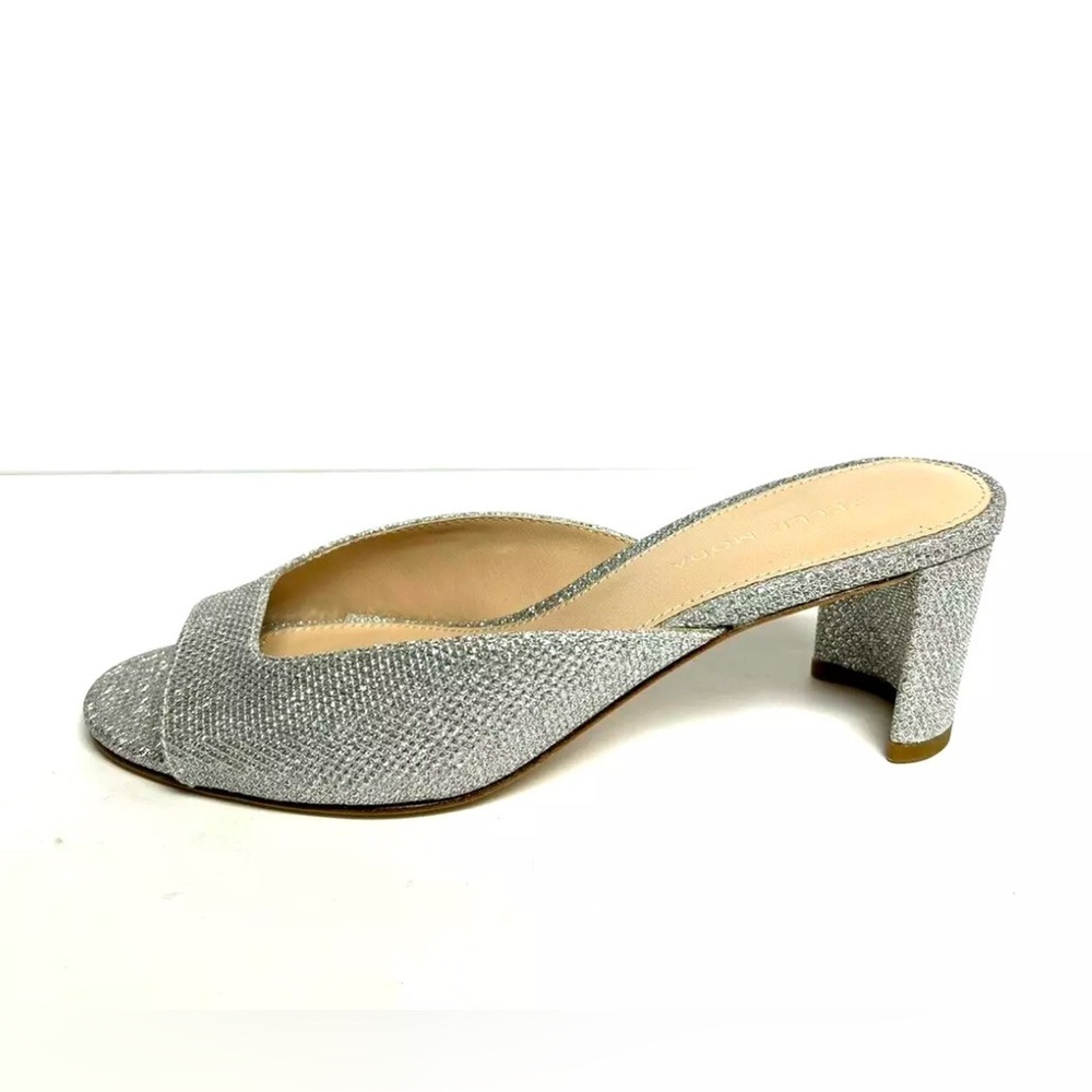Pelle Moda Womens Mika Sandal Silver Size 6 M